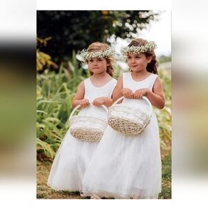 2 for $16 2Bunnies White Rose Lace Flower Girls' Formal Occasion Dress Size 9/10